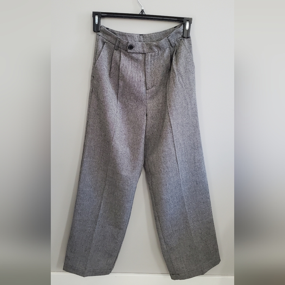 joe fresh womens dress pants. size 2 new with tags!